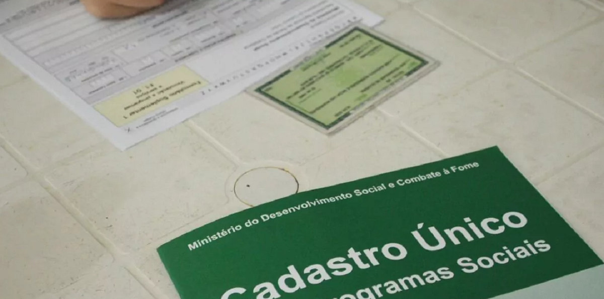 CadÚnico pode isentar taxas para salários acima de R$ 4.667,54: confira como conseguir!