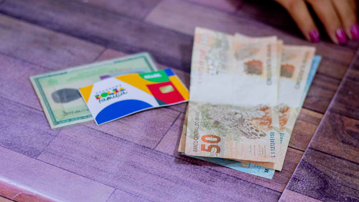 Ganhe R$ 900 todo mês com o Bolsa Família; saiba como funciona!