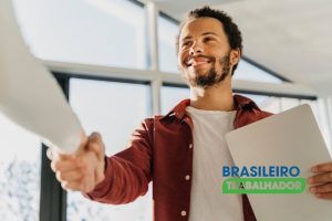 7 DICAS FUNDAMENTAIS para conquistar o emprego dos sonhos em 2025!