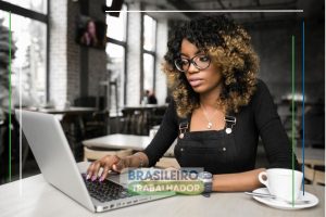 5 empresas internacionais que contratam brasileiros sem experiência e pagam em Dólar!