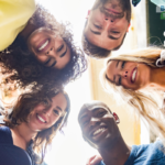 Jovens de Taubaté podem fazer curso gratuito e receber meio salário mínimo por mês; inscrições vão até 7 de outubro