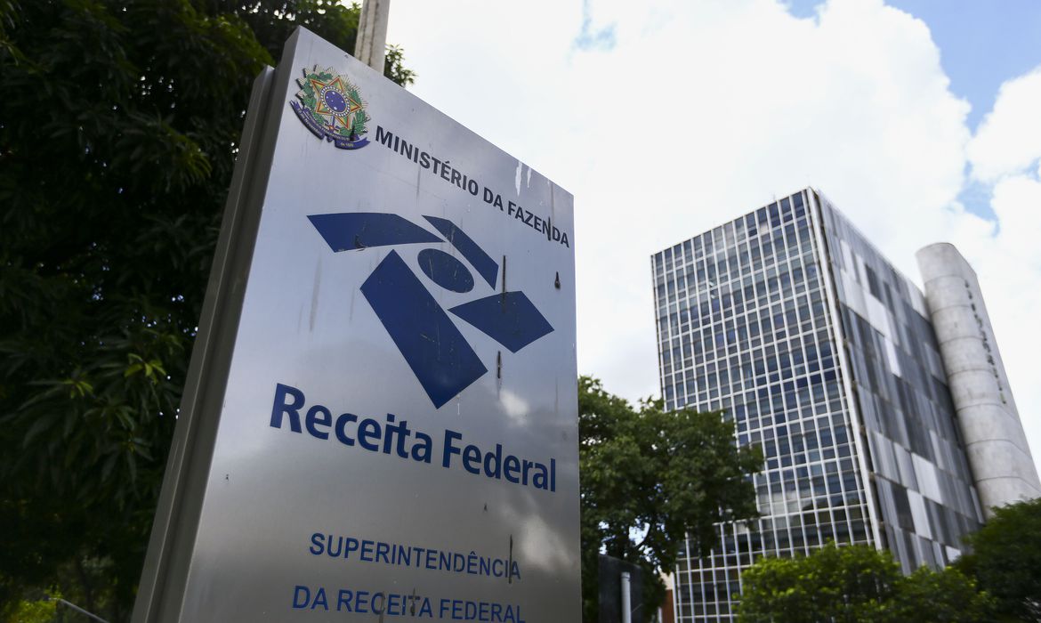 ATENÇÃO: Restituição do Imposto de Renda disponível; confira seu CPF agora