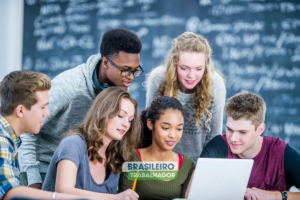 Estudantes podem começar a enriquecer agora! Governo lança programa para universitários