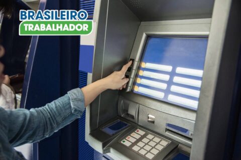 Tem conta em banco digital? Descubra como sacar dinheiro no caixa eletrônico 24 horas