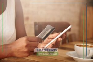 Uso de cartões dispara e brasileiro bate recorde em compras no crédito