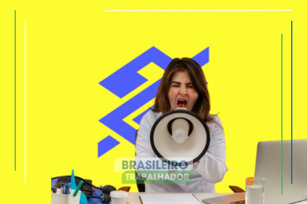 Uma pessoa com o megafone alertando sobre o golpe do concurso