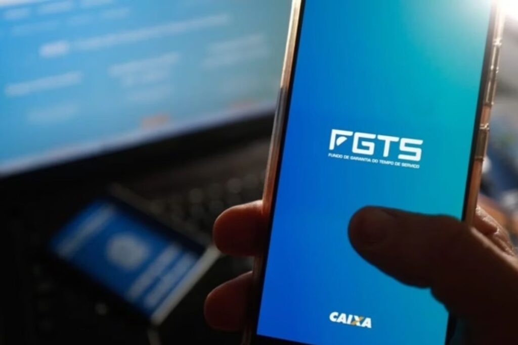 App FGTS em um celular