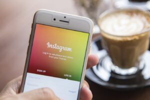 Instagram Reforça Segurança: Novas Regras para Adolescentes em Lives