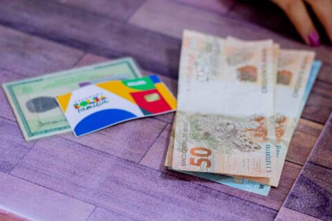 Bolsa Família pode ter reajuste em ano eleitoral? Lei impõe condições e exige análise da medida