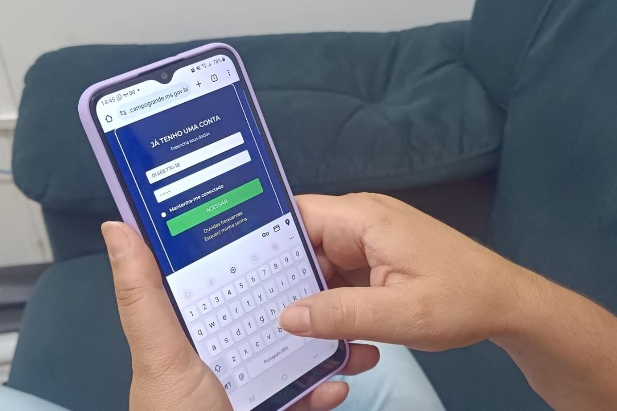Regulariza CG em um celular